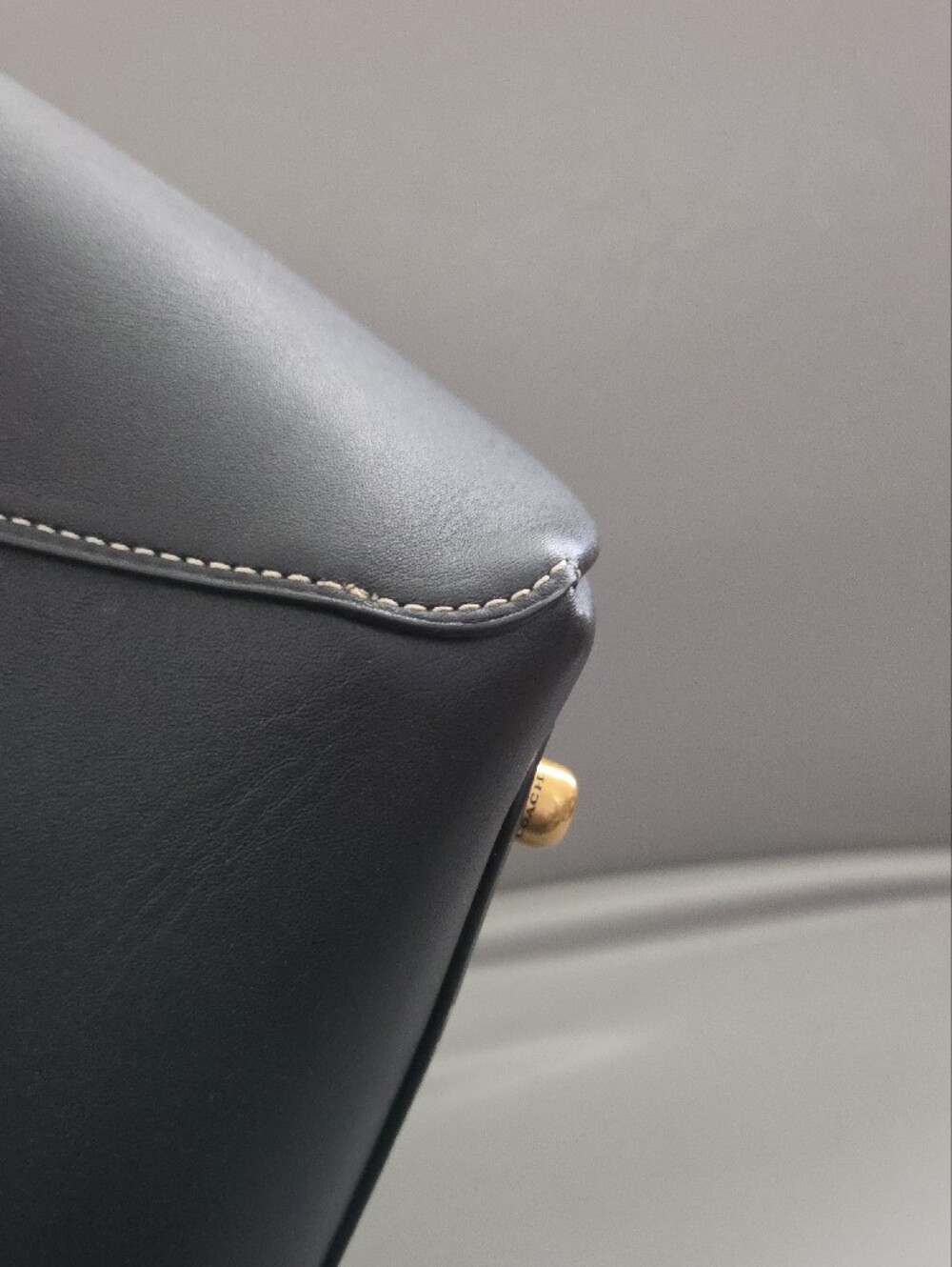 Coach Courier Carryall - Picture 4 of 9